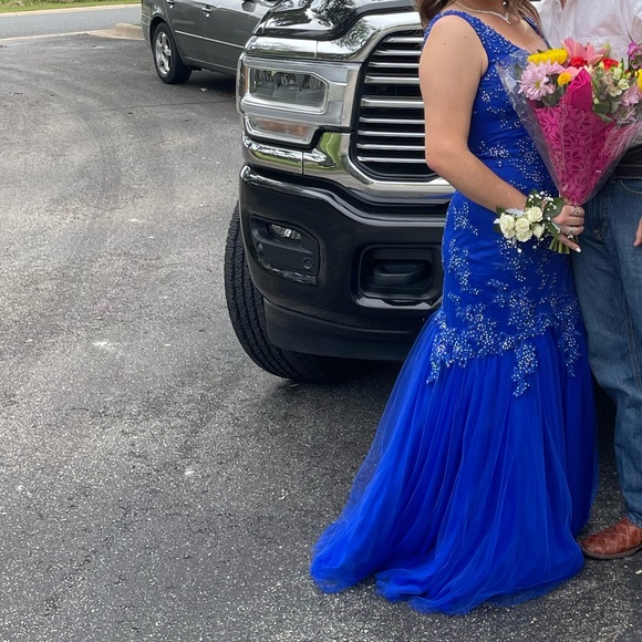 Prom dress ! Worn once! - Picture 3 of 3